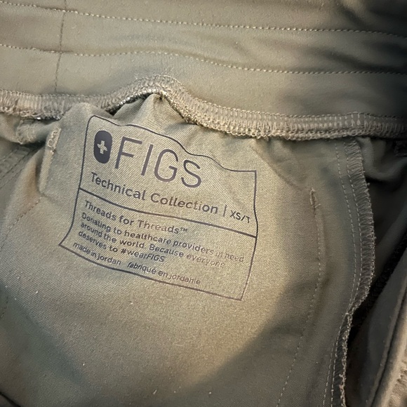 Womens Figs Set - Picture 9 of 9